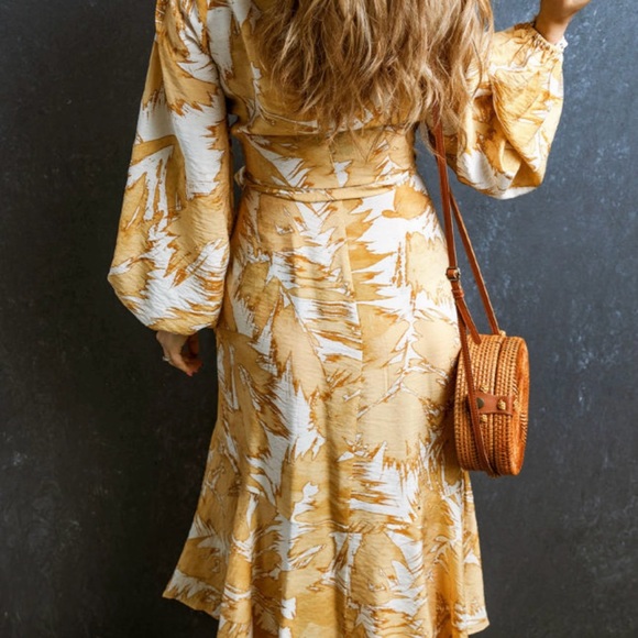 Yellow V Neck Wrap Lace up Bubble Sleeve Floral Dress - Picture 2 of 5